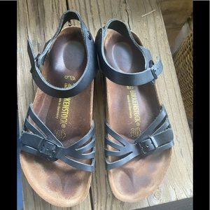 Birkenstock Bali Leather Sandals